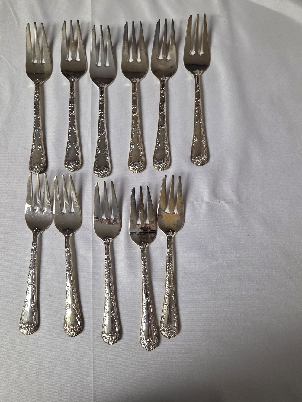 11 Vintage Wm Rogers Mfg Co Original Rogers Silverplate Forks Floral Pattern